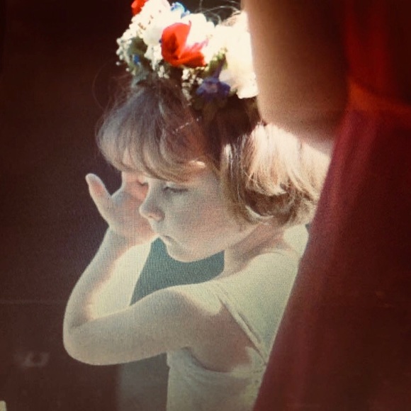 Meet your Posher, Cindy - Picture 1 of 1